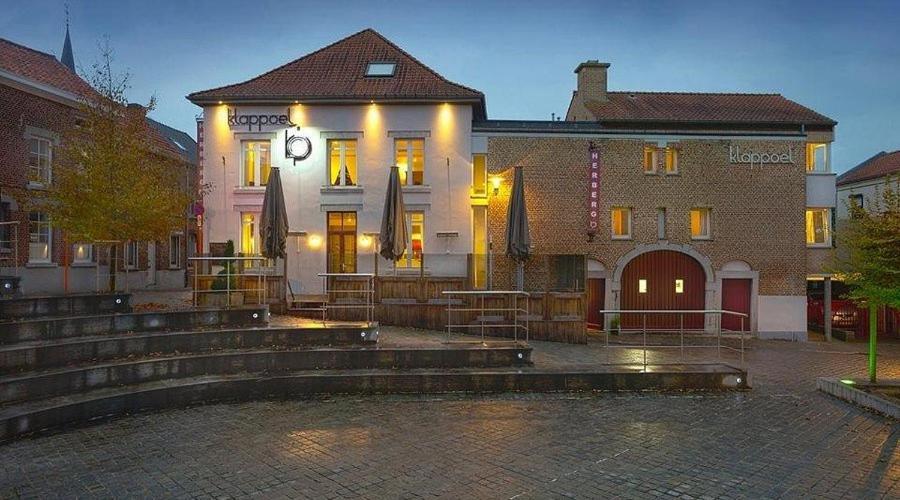 Klappoel - By Cafe Rene Borgloon Hotell Eksteriør bilde